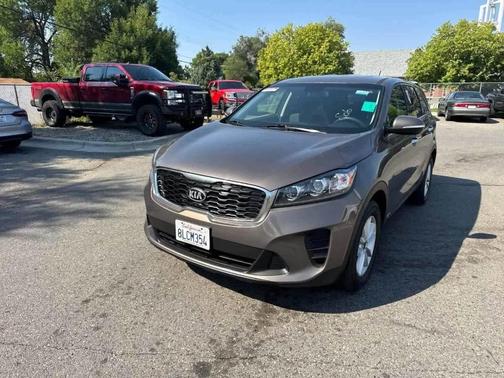 2020 Kia Sorento LX V6