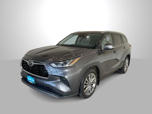 2022 Toyota Highlander Platinum