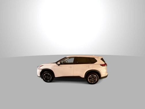 Everest White P 2025 Nissan Rogue SV