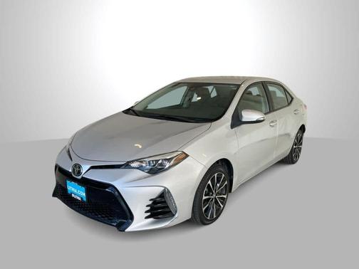 Classic Silver Metallic 2018 Toyota Corolla SE