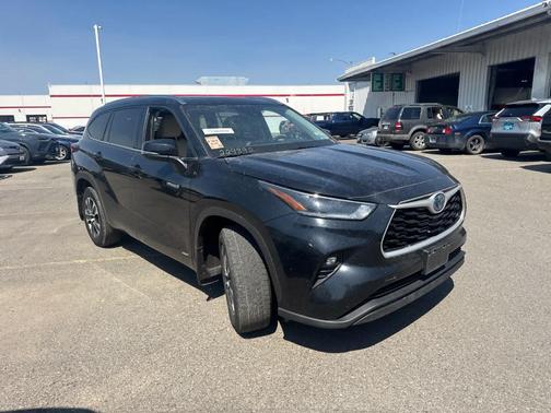 2021 Toyota Highlander Hybrid XLE