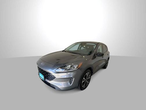 Carbonized Gray Metallic 2021 Ford Escape SE