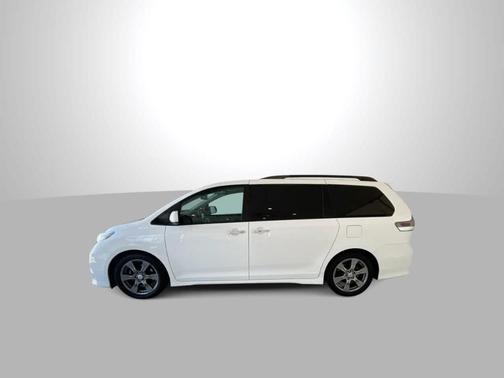 2017 Toyota Sienna SE