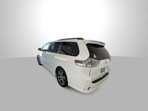 2017 Toyota Sienna SE