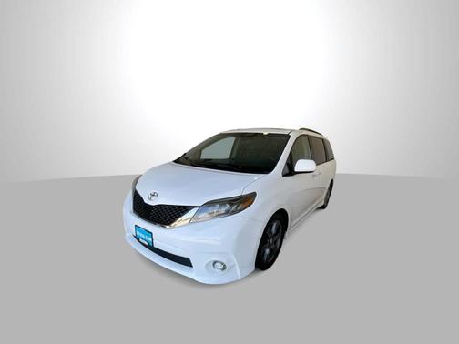2017 Toyota Sienna SE