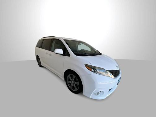 2017 Toyota Sienna SE