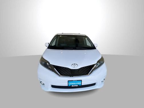 2017 Toyota Sienna SE