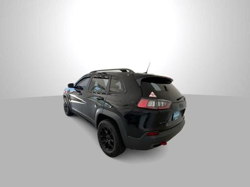Diamond Black 2019 Jeep Cherokee Trailhawk