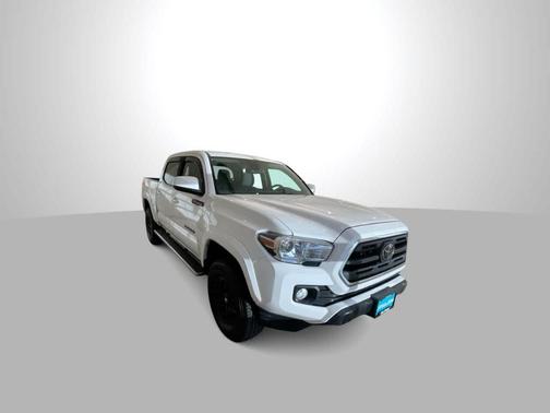 Super White 2019 Toyota Tacoma SR5