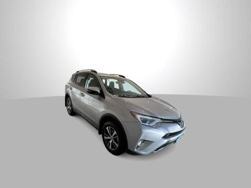 Silver Sky Metallic 2017 Toyota RAV4 XLE