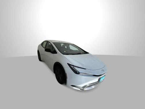 Wind Chill Pearl 2026 Toyota Prius Plug-In Hybrid SE