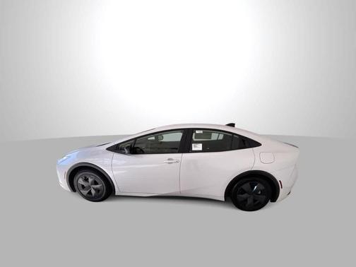 Wind Chill Pearl 2026 Toyota Prius Plug-In Hybrid SE