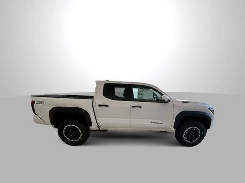 2025 Toyota Tacoma Hybrid TRD Off Road