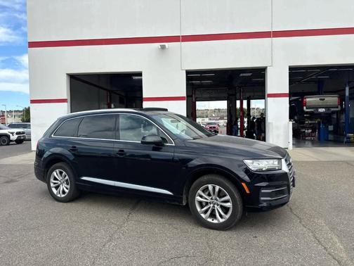 2019 Audi Q7 45 SE Premium