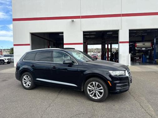 2019 Audi Q7 45 SE Premium