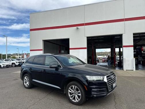 2019 Audi Q7 45 SE Premium