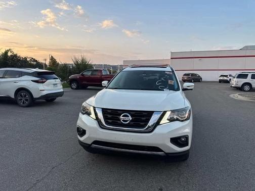 2019 Nissan Pathfinder SL
