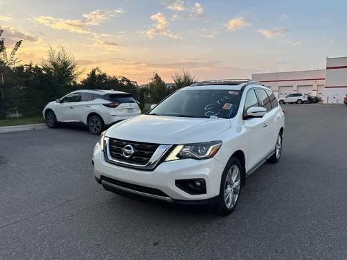 2019 Nissan Pathfinder SL