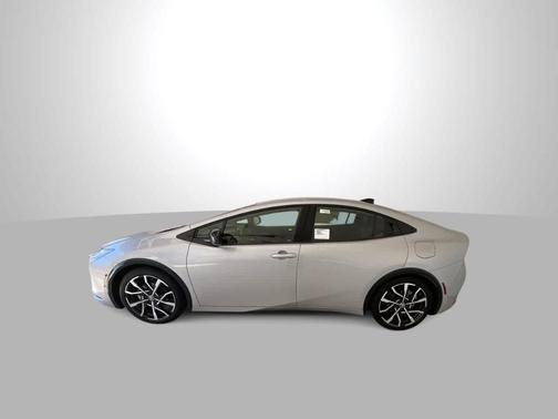 CUTTING EDGE 2026 Toyota Prius Plug-In Hybrid XSE