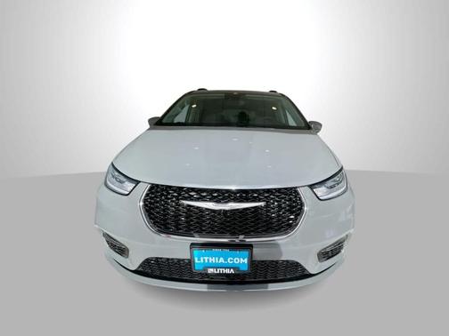 Ceramic Gray Clearcoat 2022 Chrysler Pacifica Touring-L