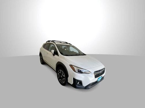 Crystal White Pearl 2018 Subaru Crosstrek 2.0i Limited