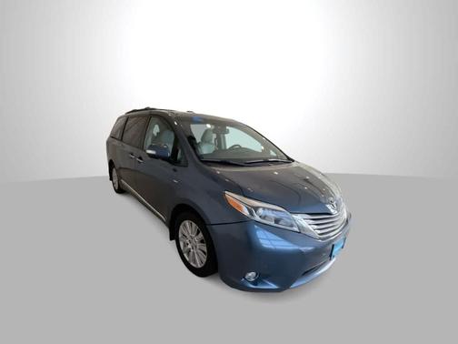 2017 Toyota Sienna Limited Premium