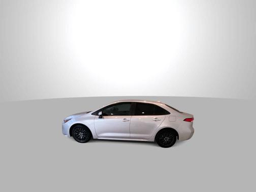 Classic Silver Metallic 2022 Toyota Corolla LE
