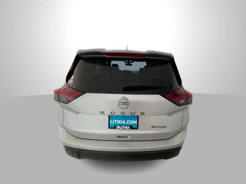 Brilliant Silver Metallic 2024 Nissan Rogue SV