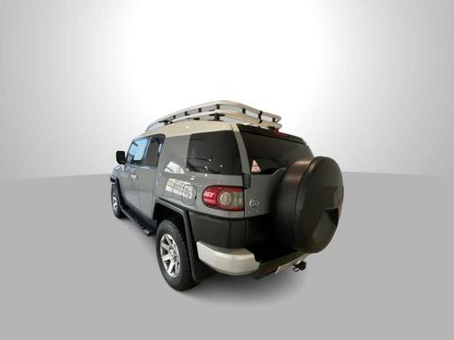 2014 Toyota FJ Cruiser Base