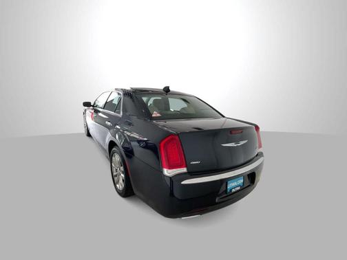 2018 Chrysler 300 Limited
