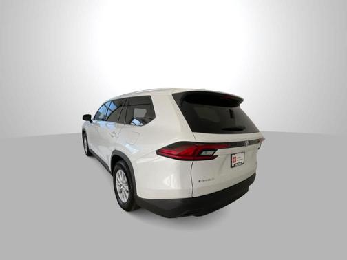 Wind Chill Pearl 2026 Toyota Grand Highlander Hybrid HYBRID XLE