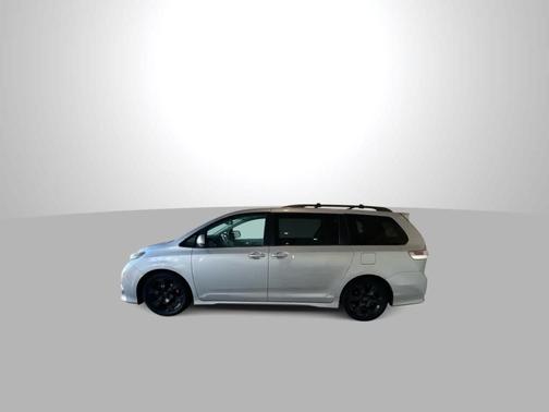 2012 Toyota Sienna SE