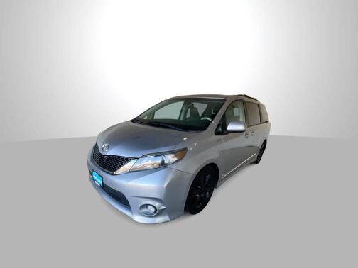 2012 Toyota Sienna SE