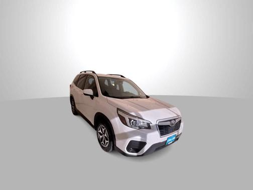 Crystal White Pearl 2020 Subaru Forester Premium