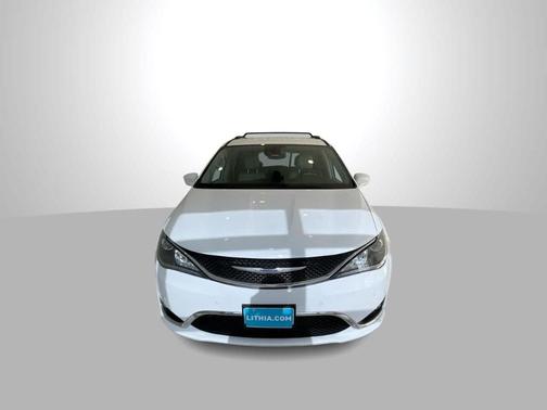 2019 Chrysler Pacifica Touring-L Plus