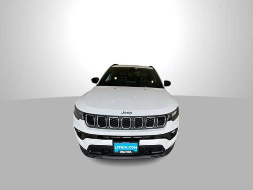 Bright White Clearcoat 2024 Jeep Compass Latitude