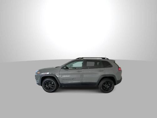Sting Gray Clearcoat 2022 Jeep Cherokee X