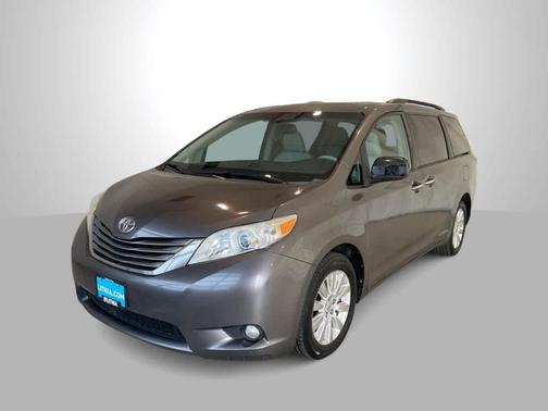 2014 Toyota Sienna XLE