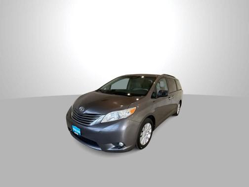 2014 Toyota Sienna XLE