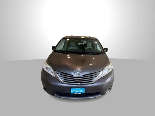 2014 Toyota Sienna XLE