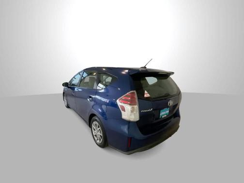 2017 Toyota Prius v Four