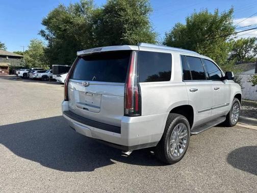 2019 Cadillac Escalade Standard