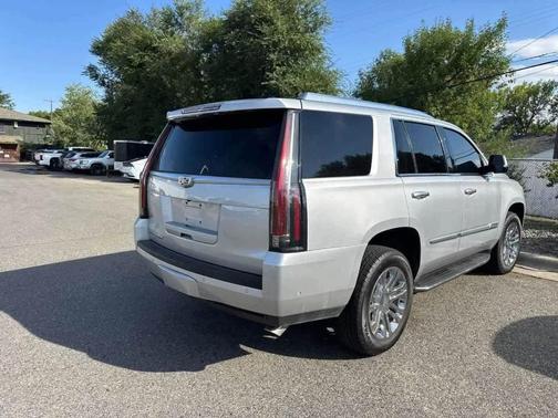 2019 Cadillac Escalade Standard