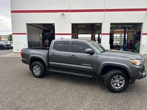 2018 Toyota Tacoma SR5