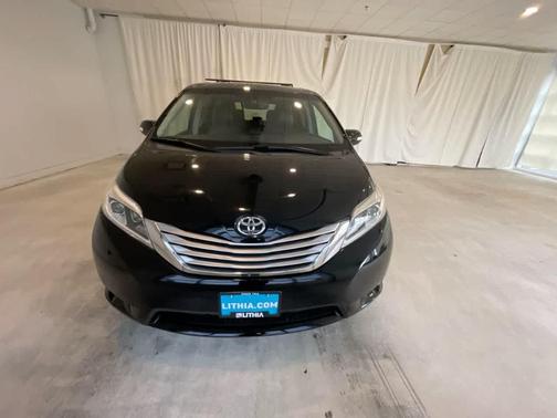 2017 Toyota Sienna Limited Premium