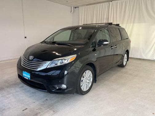 2017 Toyota Sienna Limited Premium