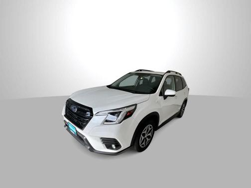 Crystal White Pearl 2024 Subaru Forester Premium
