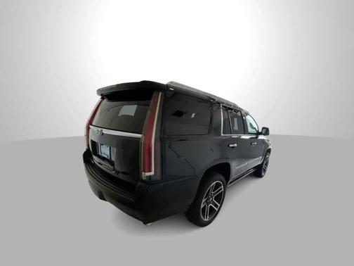 2017 Cadillac Escalade Platinum