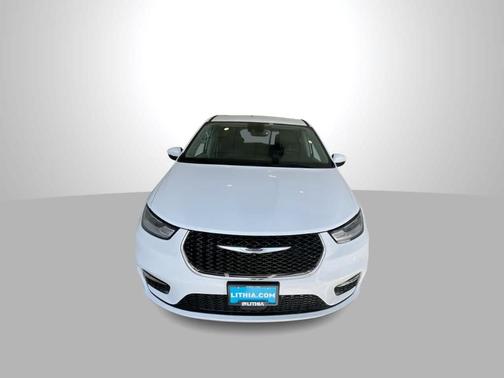 Bright White Clearcoat 2023 Chrysler Pacifica Touring-L