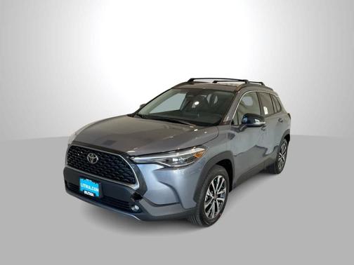 2025 Toyota Corolla Cross XLE
